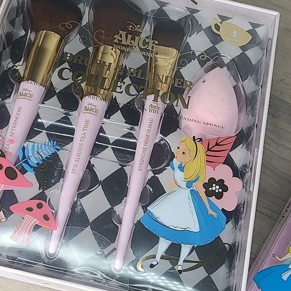 Disney Alice Makeup Brush Collection And Nile File Set